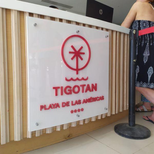 rótulos para hoteles en tenerife